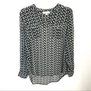 TWO BY VINCE CAMUTO Sheer Patterned Blouse ⭐️